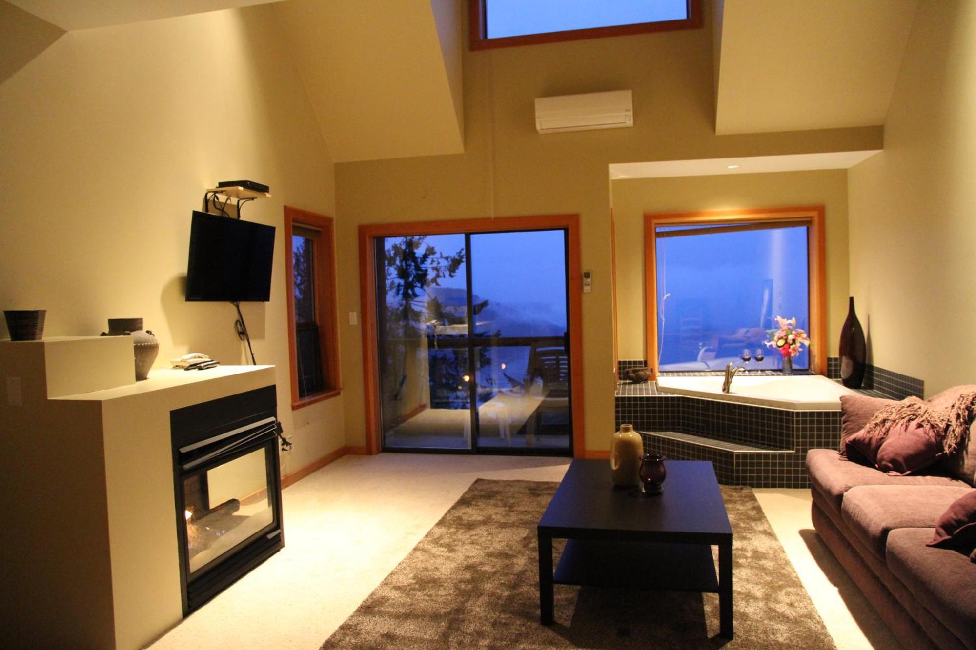 Moon Water Lodge Malahat Quarto foto