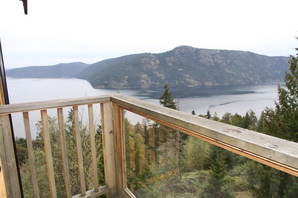 Moon Water Lodge Malahat Quarto foto